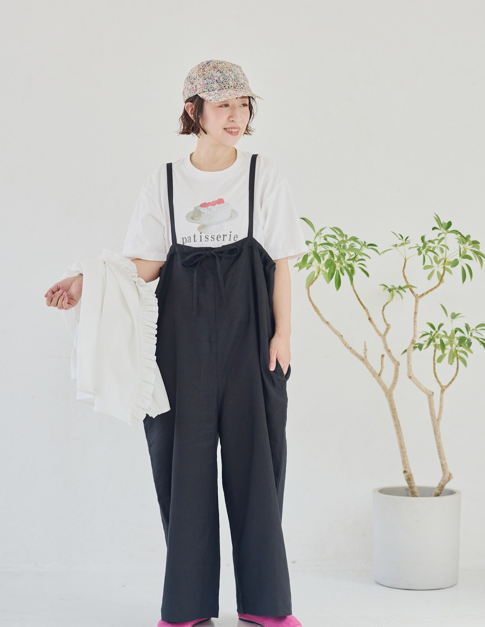 tomomi×TUTIE. ツチエ リネンブラウジングサロペット　ブラック tomomiさんコラボ】リネンブラウジングサロペット – TUTIE. no:wa