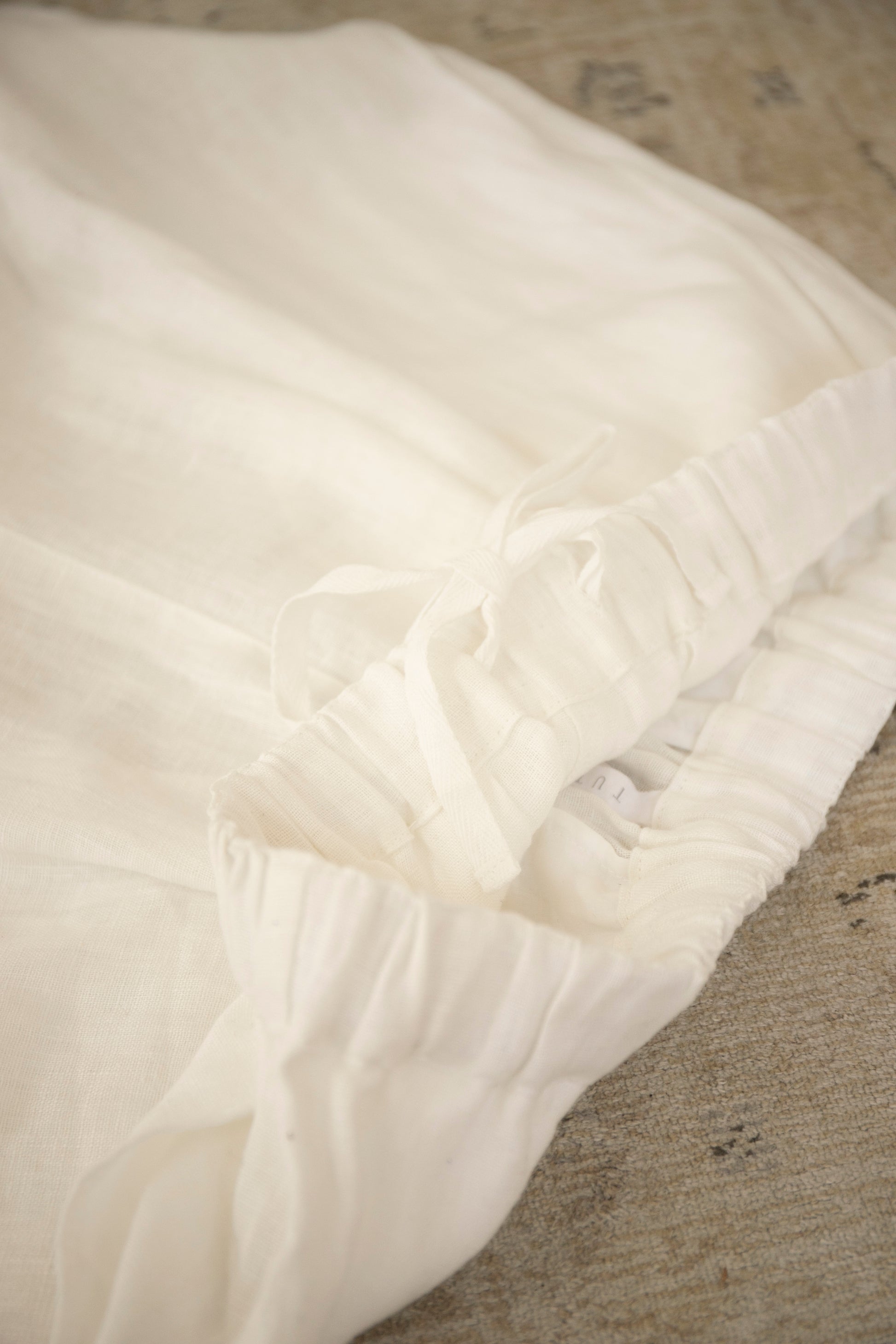 ::color=ホワイト